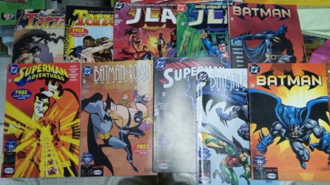 Set Of 10 Comic Book by DC