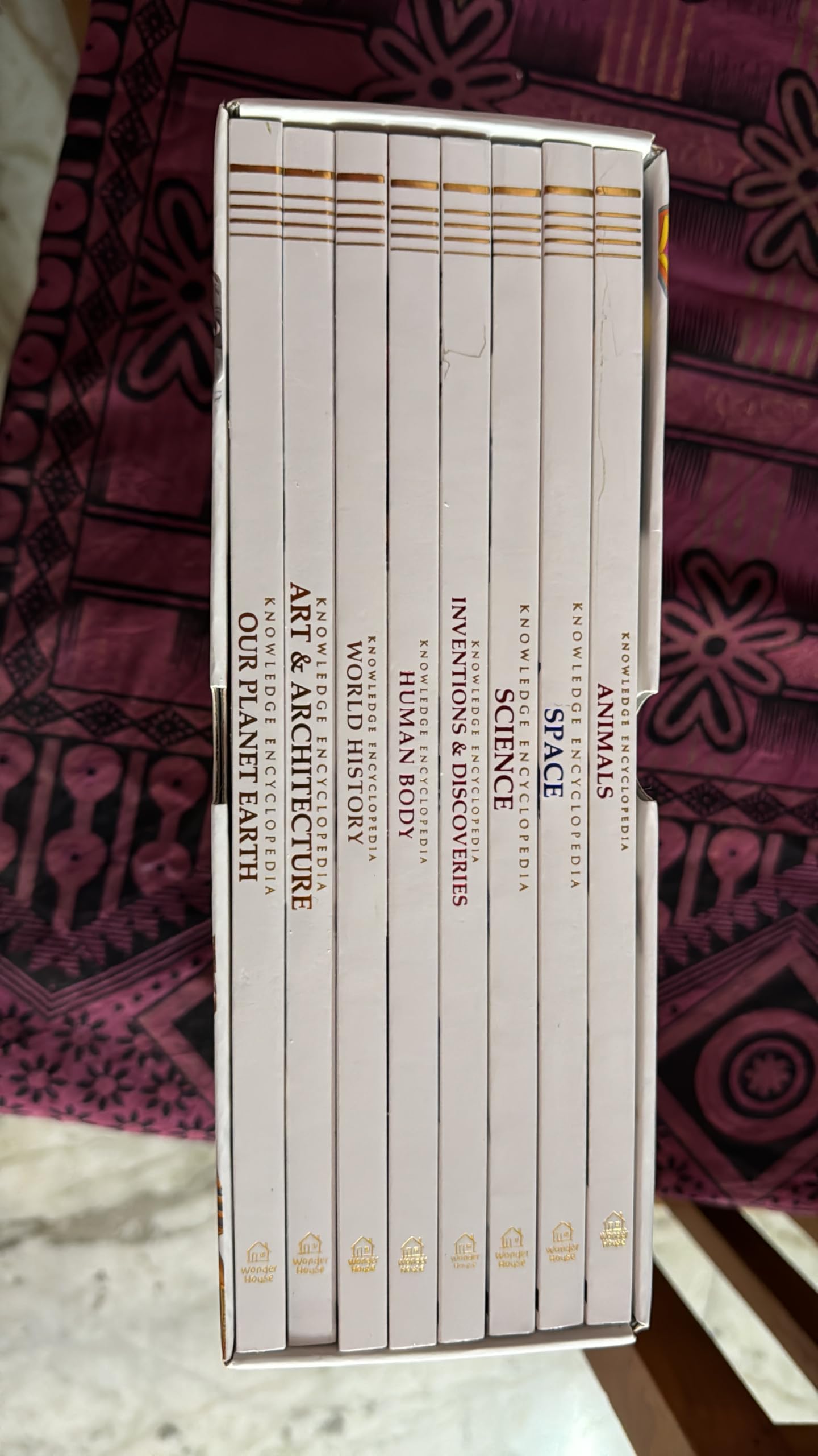 Knowledge Encyclopedia Collection, 8 Volumes Set, Science Space Animals History Art Architecture Earth Human Body